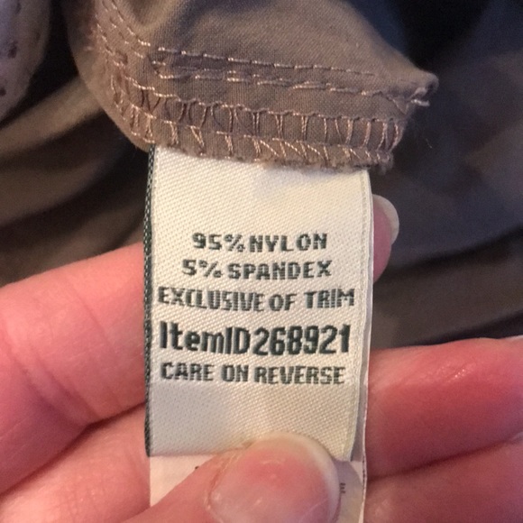 LL Bean Woman Rayon Stretch Lightweight Hiking Shorts Size 14 Taupe Inseam 9" - Picture 8 of 9